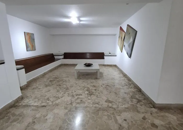 Apto Pitangueiras Com Wifi, Garagem, Roupas De Cama E Banho