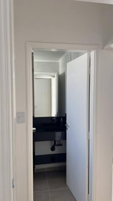 Apartment Apto Pitangueiras Com Wifi, Garagem, Roupas De Cama E Banho