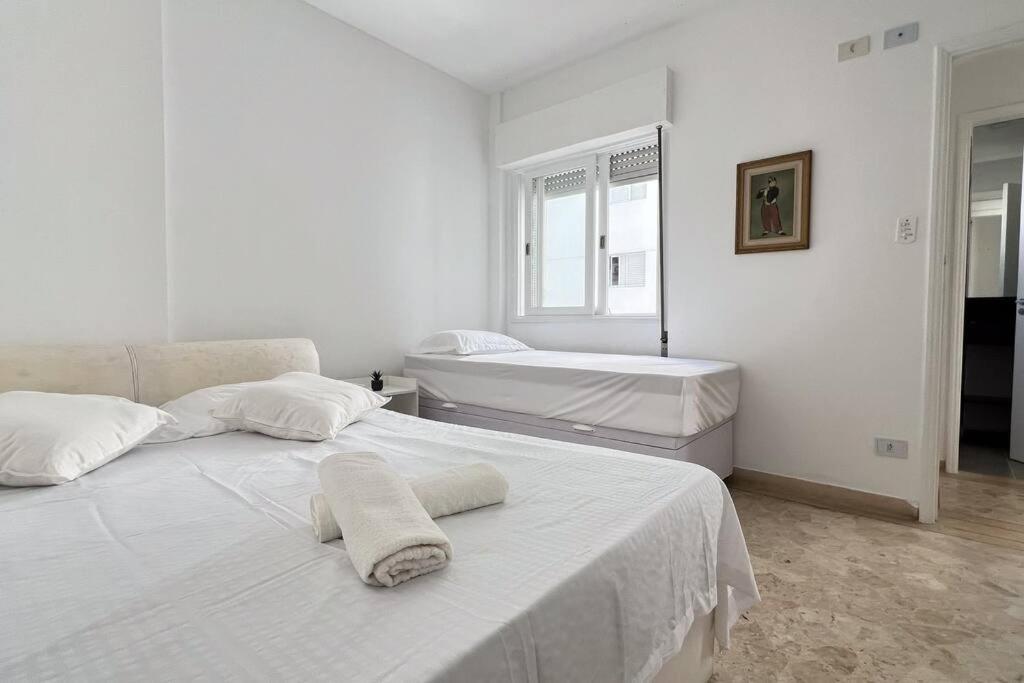 Apto Pitangueiras Com Wifi, Garagem, Roupas De Cama E Banho Apartment *