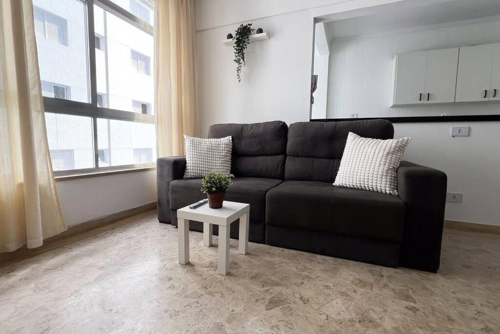 Apto Pitangueiras Com Wifi, Garagem, Roupas De Cama E Banho