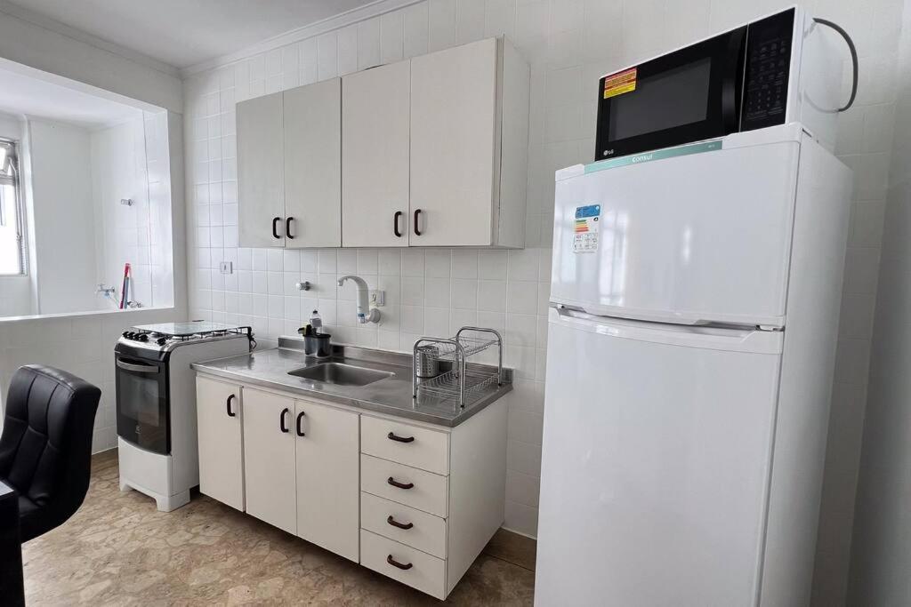 Apto Pitangueiras Com Wifi, Garagem, Roupas De Cama E Banho * Guaruja