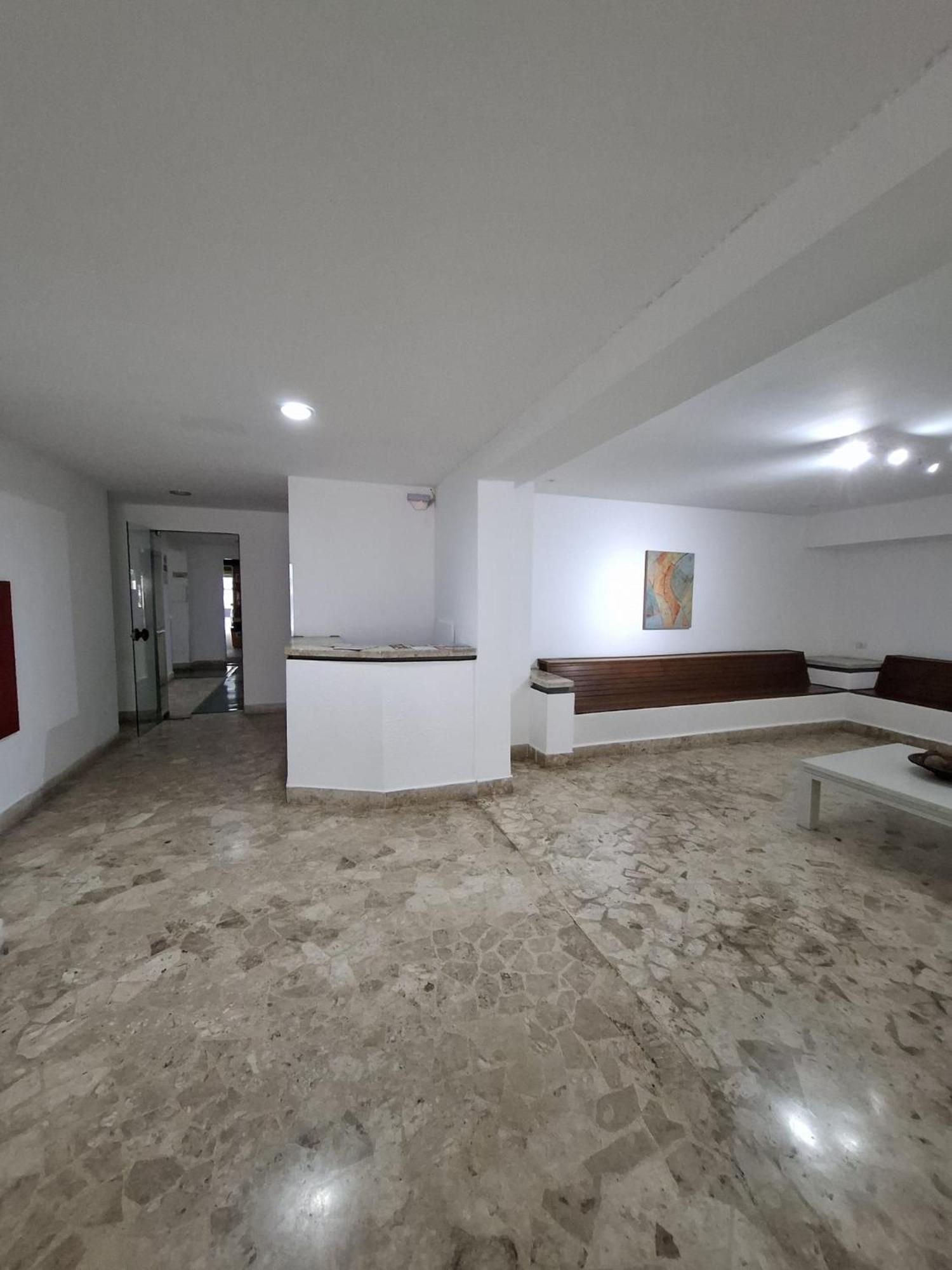 Apto Pitangueiras Com Wifi, Garagem, Roupas De Cama E Banho Apartment
